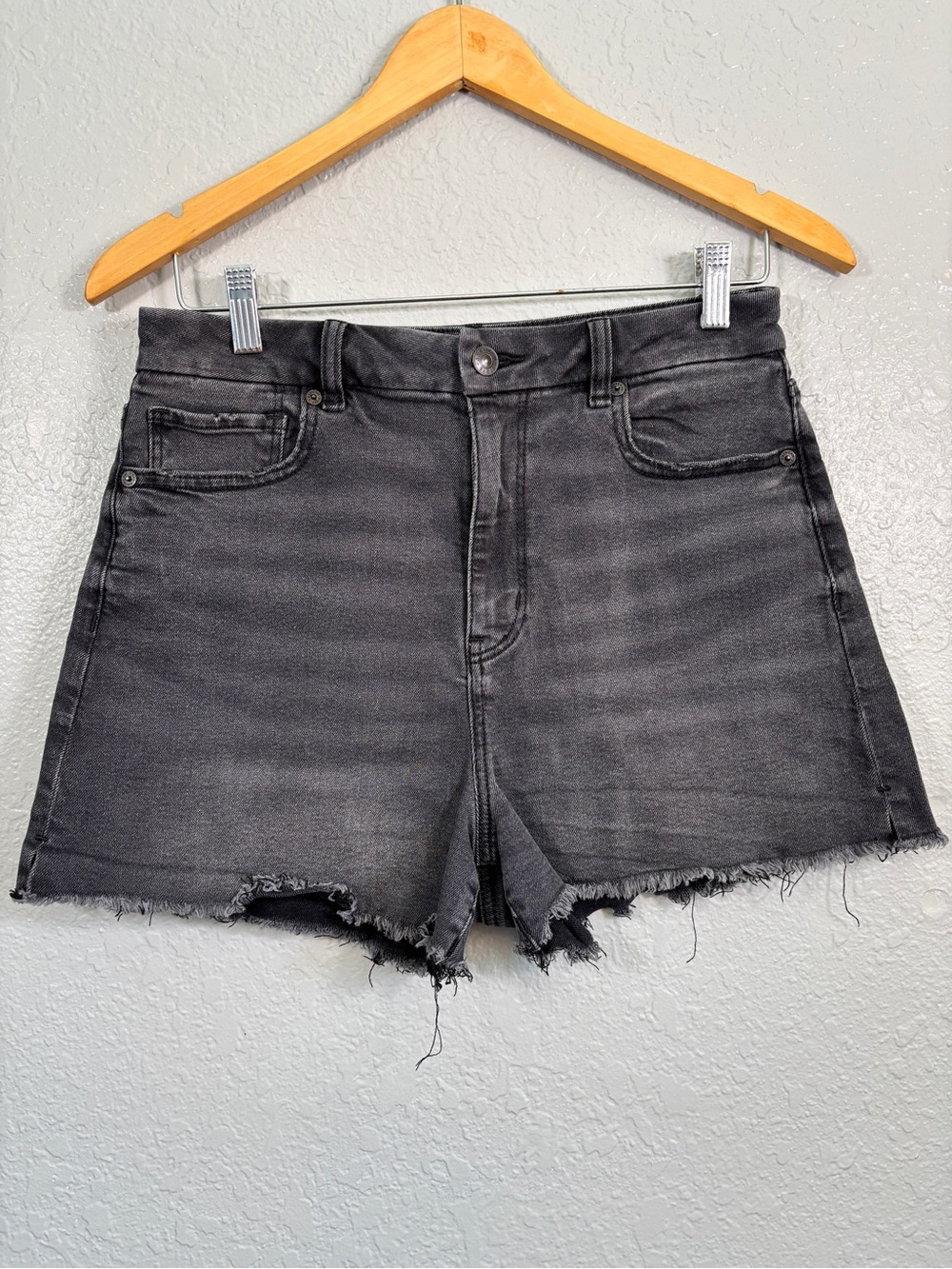 American Eagle Muted Black Curvy Mom Shorts 3" inseam Sz. 8